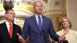 参议院拨款协议投票遇阻，美国政府周六或将陷入部分停摆