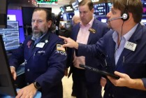 早盘：美股涨跌不一 道指小幅上扬