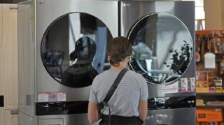 特朗普的50%钢铁关税将影响你购买的下一台冰箱和洗碗机