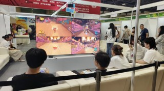 好博会游戏区被围观！参与“马里奥赛车”游戏比赛赢家可获任天堂Switch 2