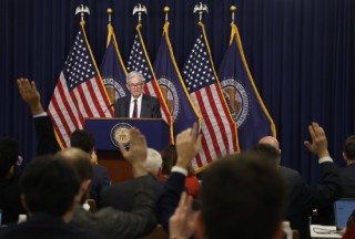 1月15日外盘头条：特朗普关税案未作裁决 美联储官员频频释放按兵不动信号 马斯克旗下xAI遭加州司法部调查