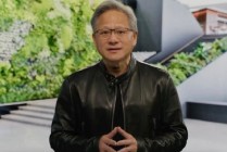 黄仁勋称AI资本支出适当且可持续 英伟达结束连跌涨超7%