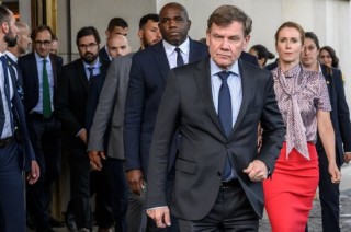 特朗普对是否打击伊朗发出的信号含混不一