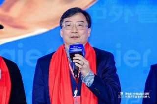 “中国上市隐形冠军俱乐部”在京发起！一一11家上市隐冠在红巾钟声中共建“专精特新塔尖生态圈”！