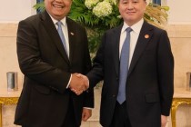 中国人民银行与印度尼西亚银行签署《关于建立促进双边交易本币结算合作框架的谅解备忘录》
