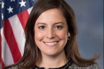 特朗普忠实盟友埃莉斯·斯特凡尼克退出纽约州长竞选 并将彻底告别政坛