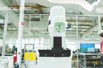 对话马斯克旗下脑机接口公司“一号受试者”：大脑植入芯片23个月，正重新夺回人生的独立