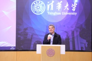 黄汉权：避免过度竞争内卷式竞争，“现在新能源汽车出口第一，但车企没几个赚钱”