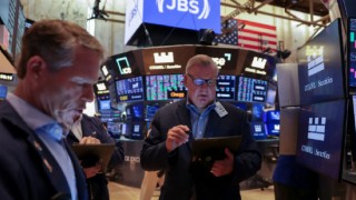 盘前：三大股指期货齐涨 标普500距历史高点仅一步之遥