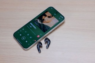 小米 Buds 6 首发上手：半入耳旗舰的‘听感’与‘智慧’进化