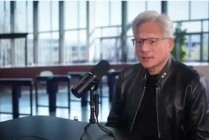 黄仁勋：希望在工作中突然离世，英伟达市值“极有可能”达到10万亿美元