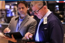 盘前：纳指期货跌0.5% 特朗普口头表态不管用了