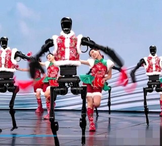 机器人上春晚舞台“团建”，除了跳舞还能玩什么？