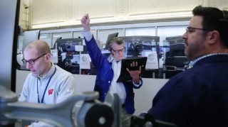 早盘：美股走低 道指下跌200点