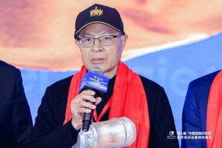 “中国上市隐形冠军俱乐部”在京发起！一一11家上市隐冠在红巾钟声中共建“专精特新塔尖生态圈”！