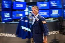 尾盘：美股小幅上扬 标普指数上涨约0.3%