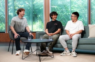 收购Manus引入中国鲶鱼：扎克伯格的AI焦虑症之年｜硅谷观察