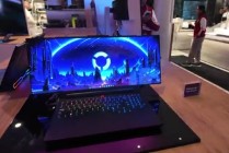 联想展示延展屏游戏本概念机，一机三个尺寸｜直击CES