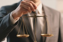 鲲鹏支付、易极付同日领罚近1500万，2026年内支付行业罚单金额逼近亿元