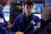 盘前：科技板块表现强劲 纳指期货涨0.95%