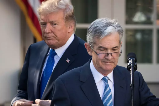 特朗普批评鲍威尔玩弄政治 放话称总统有权解职美联储主席 第1张 特朗普批评鲍威尔玩弄政治 放话称总统有权解职美联储主席 第1张