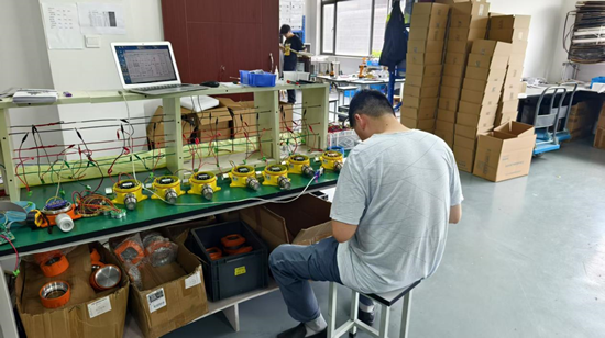 重生的TA | 关税博弈里的检测厂,如何造出石化业的“香饽饽”? 第2张 重生的TA | 关税博弈里的检测厂,如何造出石化业的“香饽饽”? 第2张