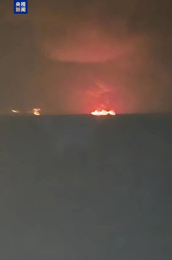 突发!3艘船在霍尔木兹海峡附近海域起火,国际油价走高,A股石油板块也在涨 第1张 突发!3艘船在霍尔木兹海峡附近海域起火,国际油价走高,A股石油板块也在涨 第1张