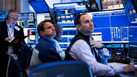 午盘:参院通过特朗普税改法案 美股走势分化 第1张 午盘:参院通过特朗普税改法案 美股走势分化 第1张