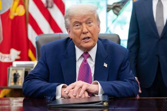 关税,突变!“不考虑延长谈判期限”,特朗普发出威胁!美联储主席:关税导致降息推迟!集运品种直线拉升 第3张 关税,突变!“不考虑延长谈判期限”,特朗普发出威胁!美联储主席:关税导致降息推迟!集运品种直线拉升 第3张