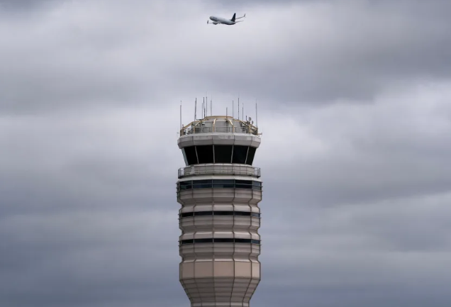 美联邦航空管理局:超35处地点存在空管人员配备问题 第1张 美联邦航空管理局:超35处地点存在空管人员配备问题 第1张