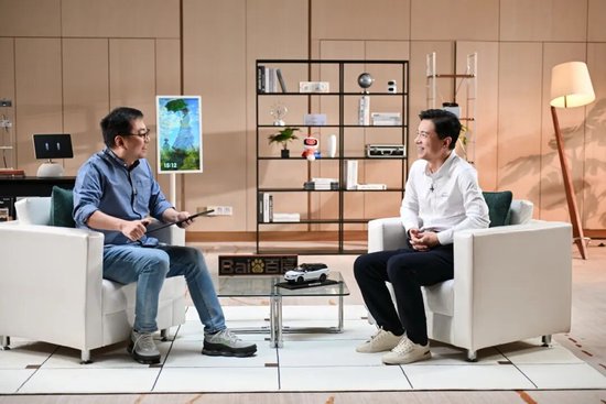 李彦宏:百度本质上是一个AI技术公司 第1张 李彦宏:百度本质上是一个AI技术公司 第1张