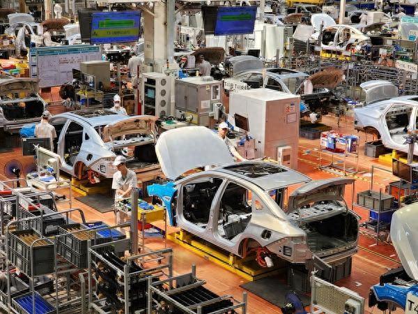 定调2026:中央经济工作会议绘就汽车业“稳进提质”新蓝图 第1张 定调2026:中央经济工作会议绘就汽车业“稳进提质”新蓝图 第1张