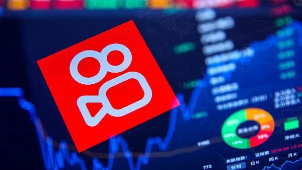 快手股价跳水盘中跌近6%，黑灰产攻击后冲上苹果免费榜第二  第1张