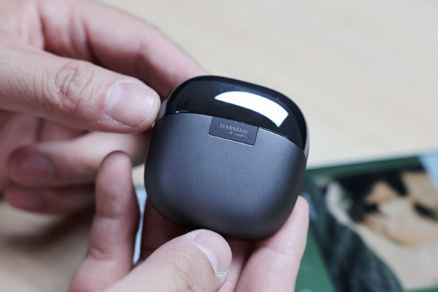 小米 Buds 6 首发上手：半入耳旗舰的‘听感’与‘智慧’进化  第7张