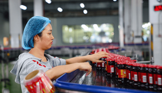 老干妈，出山救子，又赚翻了：2024年营收逼近54亿元，几乎追平历史峰值  第6张