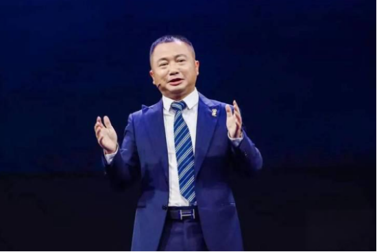 今晚10点！西贝贾国龙将再回应罗永浩，过去24小时发生了啥？  第2张