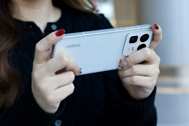 真我 Neo8 图评:2000元档电竞旗舰,越级配置无短板 第8张 真我 Neo8 图评:2000元档电竞旗舰,越级配置无短板 第8张