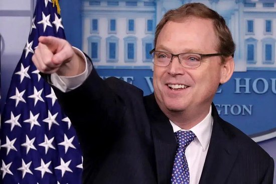 特朗普谈哈塞特“落选”美联储主席:不愿放走他 第1张 特朗普谈哈塞特“落选”美联储主席:不愿放走他 第1张