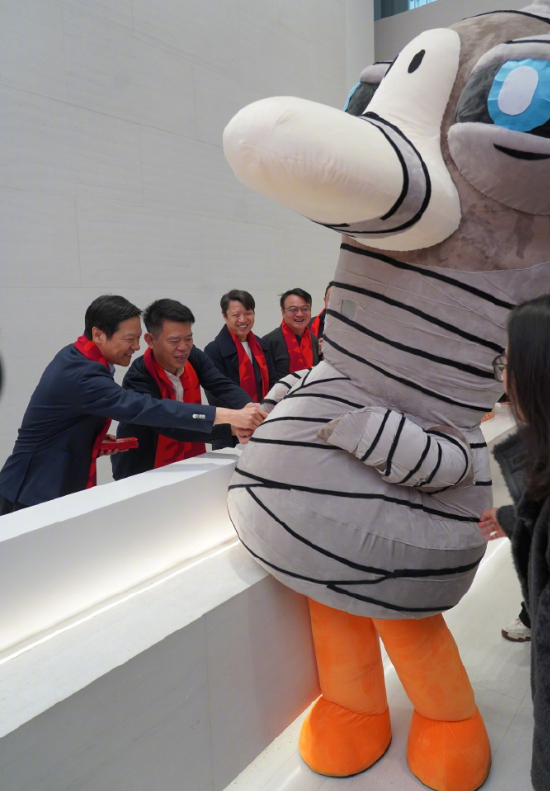 顶流互动!雷军给《鹅鸭杀》玩偶发开工红包 第1张 顶流互动!雷军给《鹅鸭杀》玩偶发开工红包 第1张