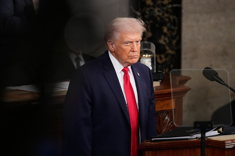 特朗普:对伊朗的不间断打击将持续一周甚至更长时间 第1张 特朗普:对伊朗的不间断打击将持续一周甚至更长时间 第1张