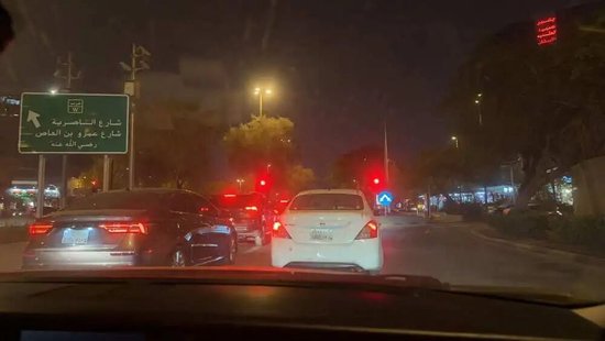 中东局势升级，顺丰停送、萝卜快跑暂停运营，外贸人订单被取消  第1张