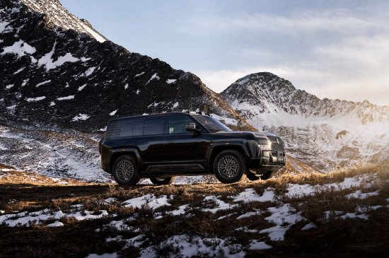 仰望2026款旗舰矩阵联袂上市，重塑高端出行体验  续航、操控、舒适全面进阶，仰望2026款旗舰车型重磅上市 第5张