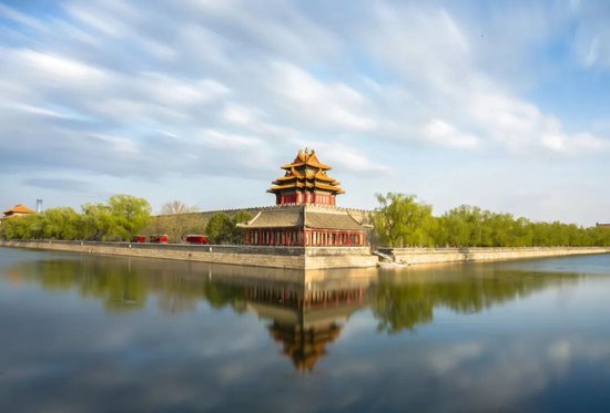 上海华闻期货被重罚 暂停新增资产管理业务6个月 多名责任人收警示函  第1张