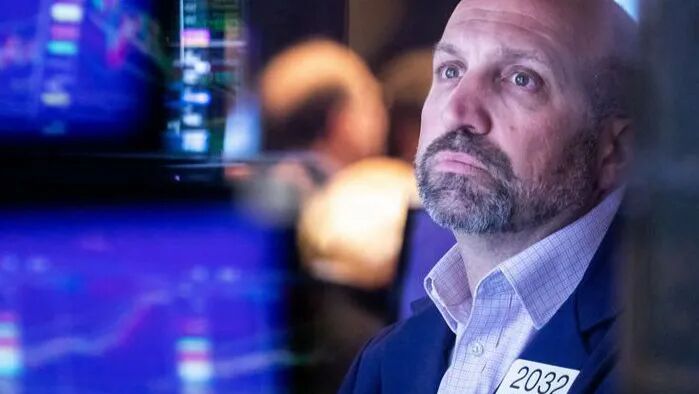 美股中概股普跌，特斯拉重挫5.4%，原油涨超11%  第1张