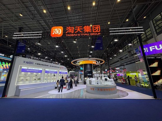 消博手记 | 打工人有救了？消博会上那张让人“抖睡”的椅子，居然是航天员同款  第5张